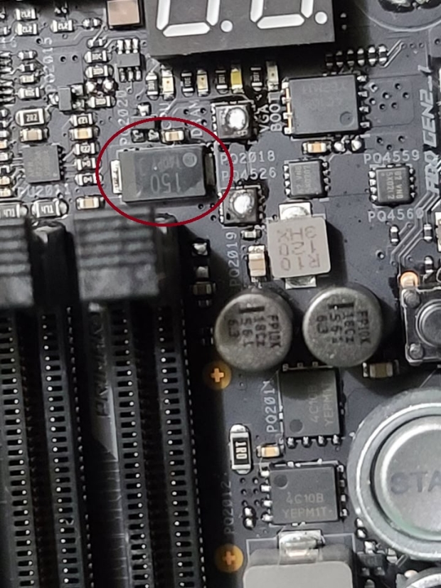 ASUS ROG Maximus Z690 HERO comes with 'reverse' memory capacitor 04 |  TweakTown.com