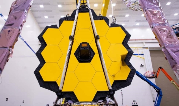 ¿Dónde se encuentra actualmente el telescopio espacial James Webb de la NASA?