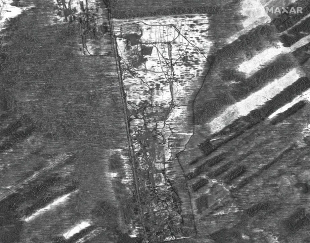 Satellites photograph Russia's military activity, sparking concern 22