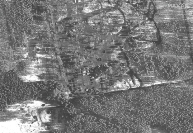 Satellites photograph Russia's military activity, sparking concern 25