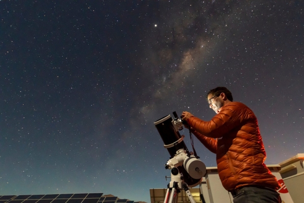 Open enlarged image Man photographs Andromeda galaxy, causing the internet's jaw to drop