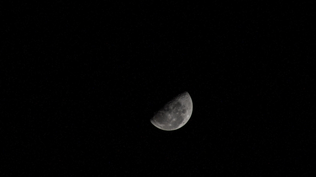 NASAはISS07から撮った月の見事な写真をリリースします|  TweakTown.com