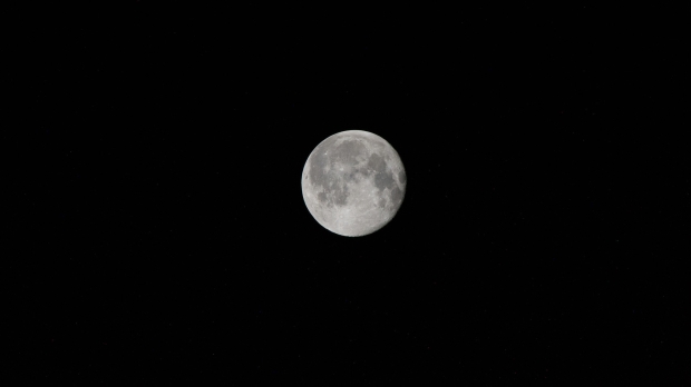 NASAはISS09から撮った月の見事な写真をリリースします|  TweakTown.com