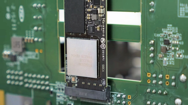 Phison Teases Gen5 SSD Controller on AMD X670 Chipset at 12.5 GB/sec 03 |  TweakTown.com