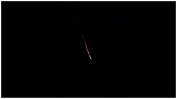 Los espectadores pensaron que era una ‘lluvia de meteoritos’, pero era un cohete que caía