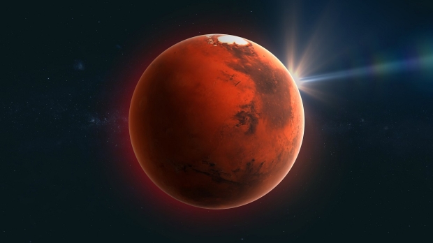 Spacecraft snaps phenomenal image of a moon orbiting Mars