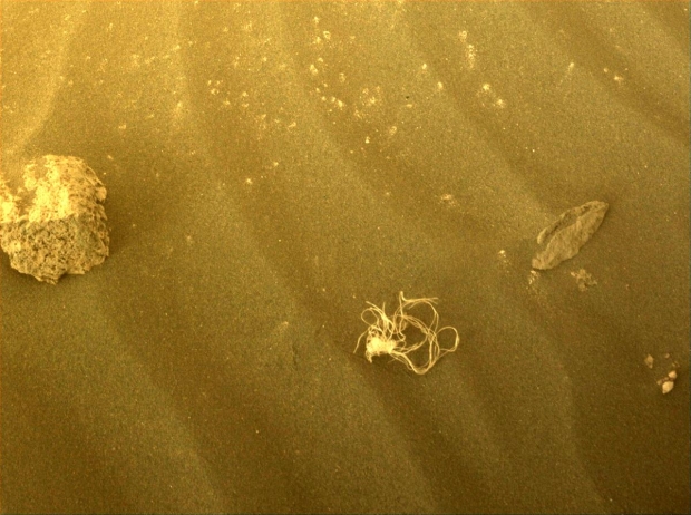 NASA confirms origin for spaghetti-like object found on Mars by rover 02 |  TweakTown.com