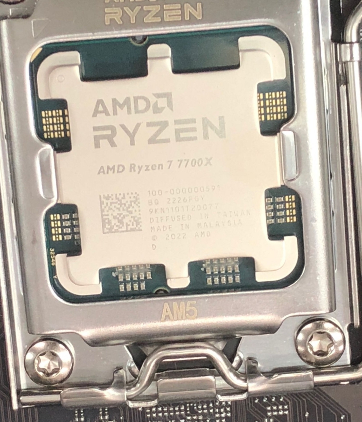 AMD Ryzen™ 7 7700 Processor