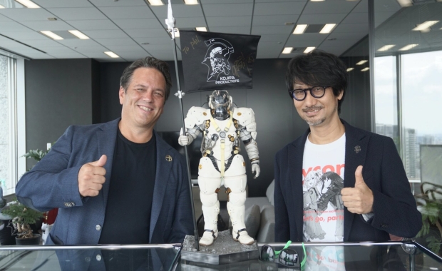 Phil Spencer meets with Hideo Kojima, likely discussing new Xbox game