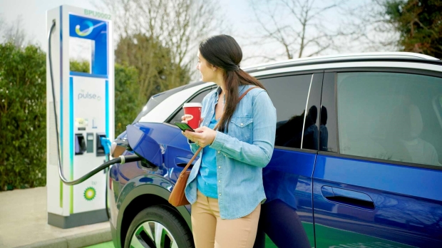 Hertz and oil giant BP team up to accelerate EV charging 03
