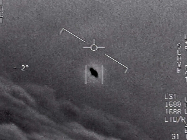 US intelligence posts new logo containing a UFO, was quickly removed 03