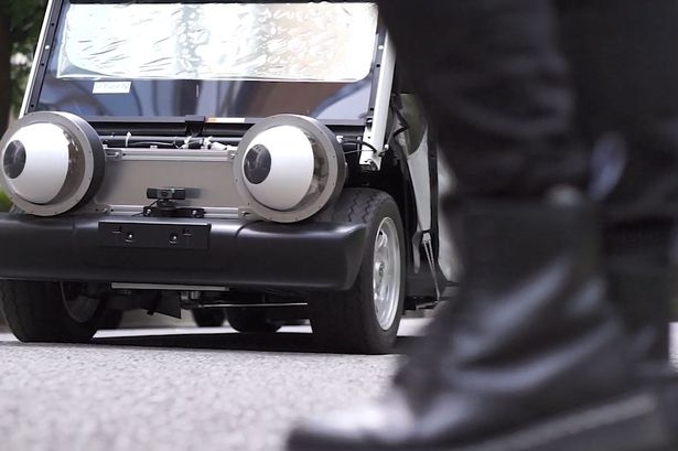 'Eyes' on self-driving cars may help improve pedestrian safety 08