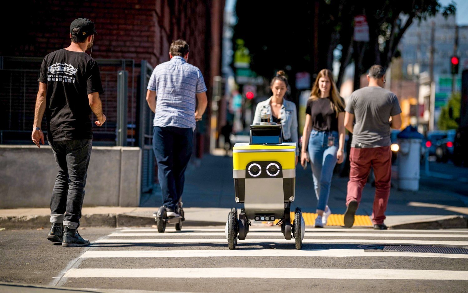 Pizza Hut Canada testing delivery robots to complete short deliveries