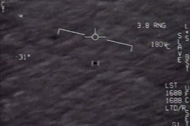 89032 02 multiple ufos sighted and confirmed by several pilots Múltiples ovnis avistados y confirmados por varios pilotos testigos