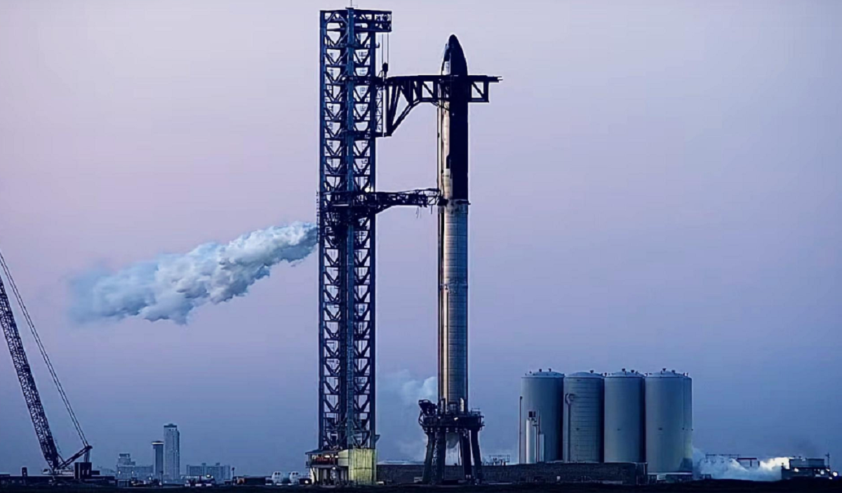 SpaceX releases video of chopsticks stacking its nextgeneration rocket