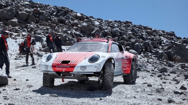 Testing the Porsche 911's limits on the highest volcano in the world