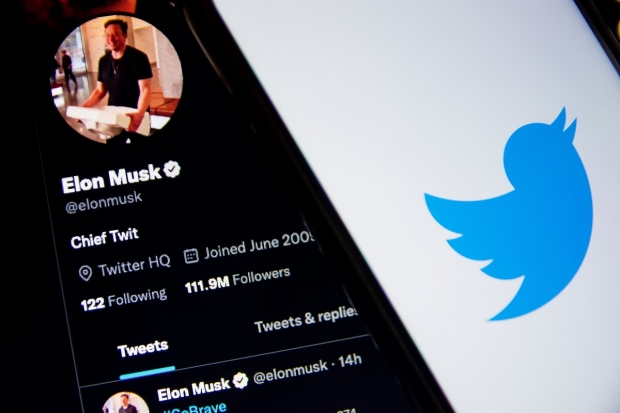 Elon Musk Agrees Twitter Staff Privately Sold Verification For More ...