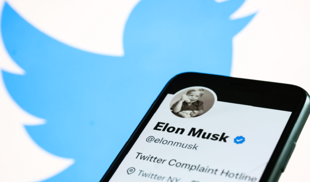 Elon Musk's Twitter rolls out check mark badges, launch delayed just 1 day later