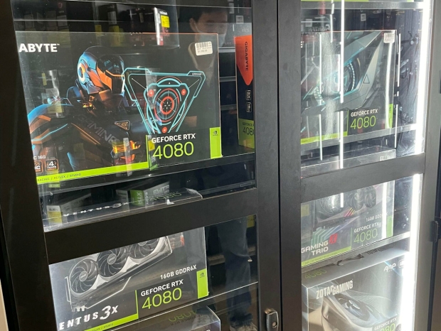 NVIDIA GeForce RTX 4090 sales hit 130,000 while RTX 4080 sits on shelves