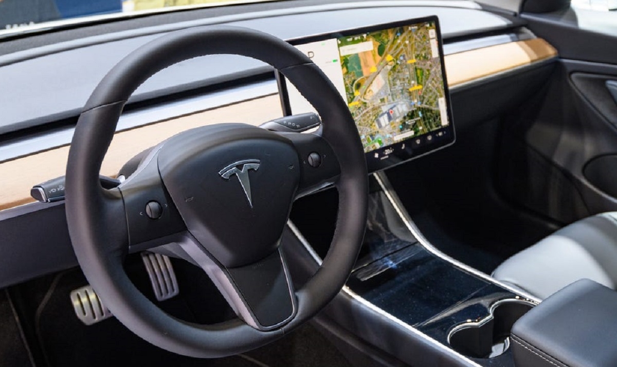 Drunk driver admits his Tesla drove him home ‘flawlessly’ sparking outrage