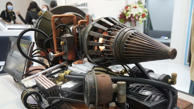 Top 3 case mods spotted at Computex 2023 includes an Alien facehugger 09699 Top 3 case mods spotted at Computex 2023 includes an Alien facehugger 09699