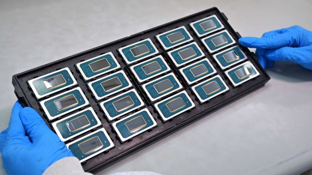 Intel to bring 3D-Stacked Cache to its CPUs but it will be different from AMD’s 3D V-Cache