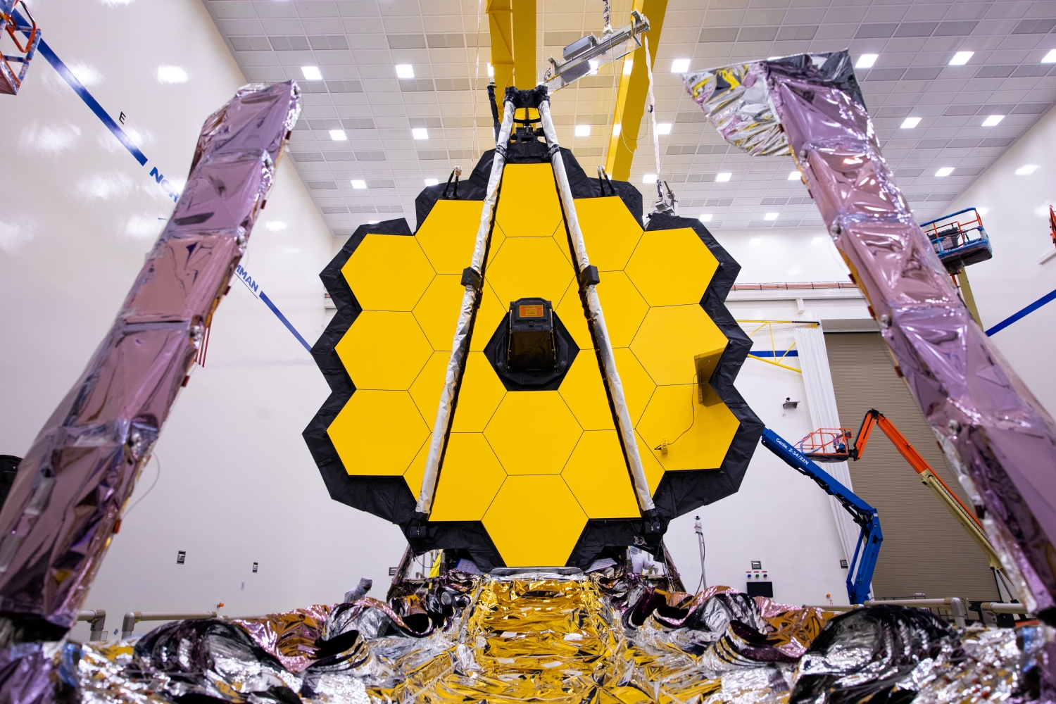 NASA's Webb telescope shares jaw-dropping photo of the heart of our own galaxy - Vimarsana News