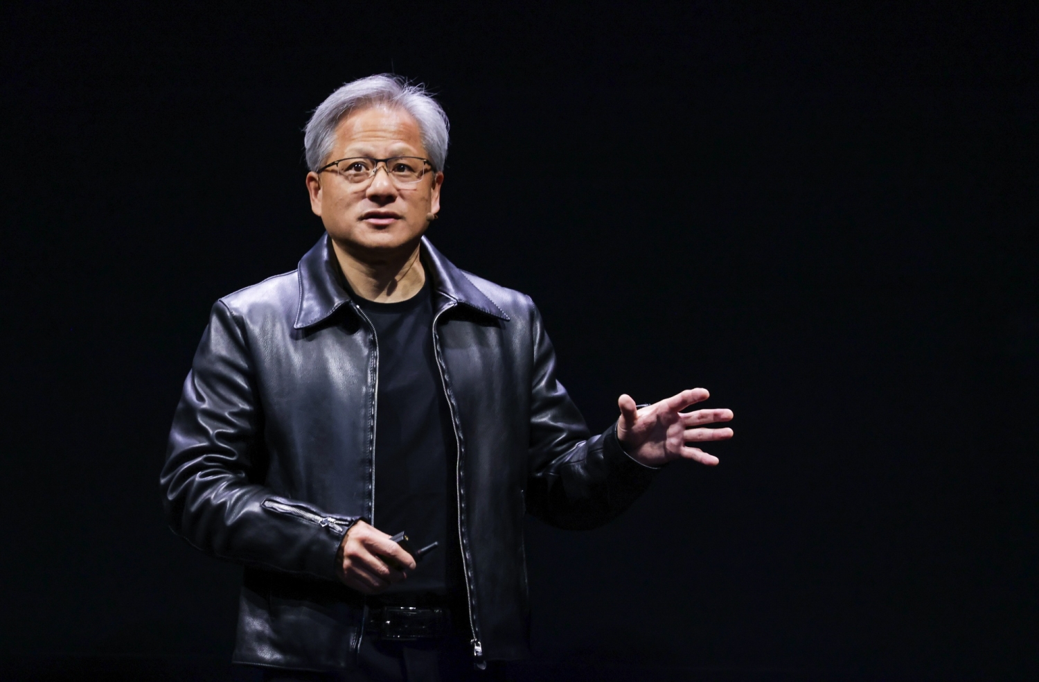 NVIDIA CEO Jensen Huang throws a wet blanket on US chip supply chain race - Vimarsana News