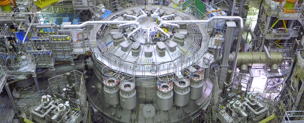 94733_151_worlds-largest-nuclear-fusion-reactor-was-just-switched-on-for-the-first-time_full.jpg