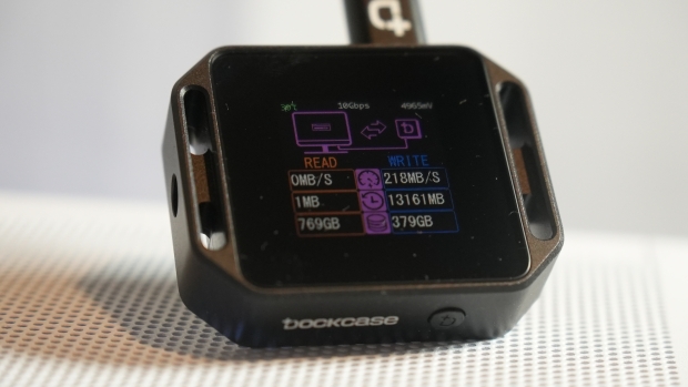 Dockcase's Pocket M.2 NVMe SSD is what heavy iPhone 15 users are missing 02043