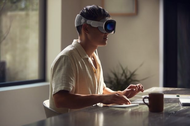 Apple's Vision Pro is already shipping to early orderers ahead of Feb 2 launch