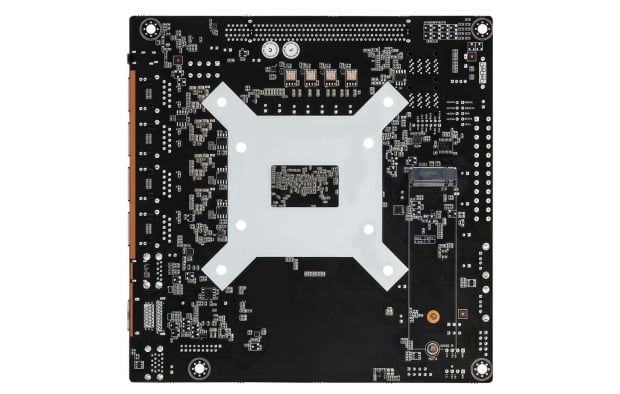 AMD Mobile on Desktop Mini-ITX Mobo: Supports Hawk Point APU with 4 x 2.5GbE LAN ports 52