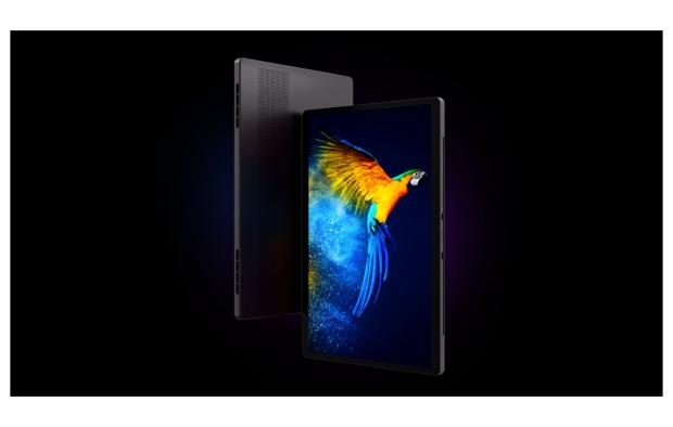 Minisforum V3 with AMD's new Ryzen 7 8840U 'Hawk Point' APU