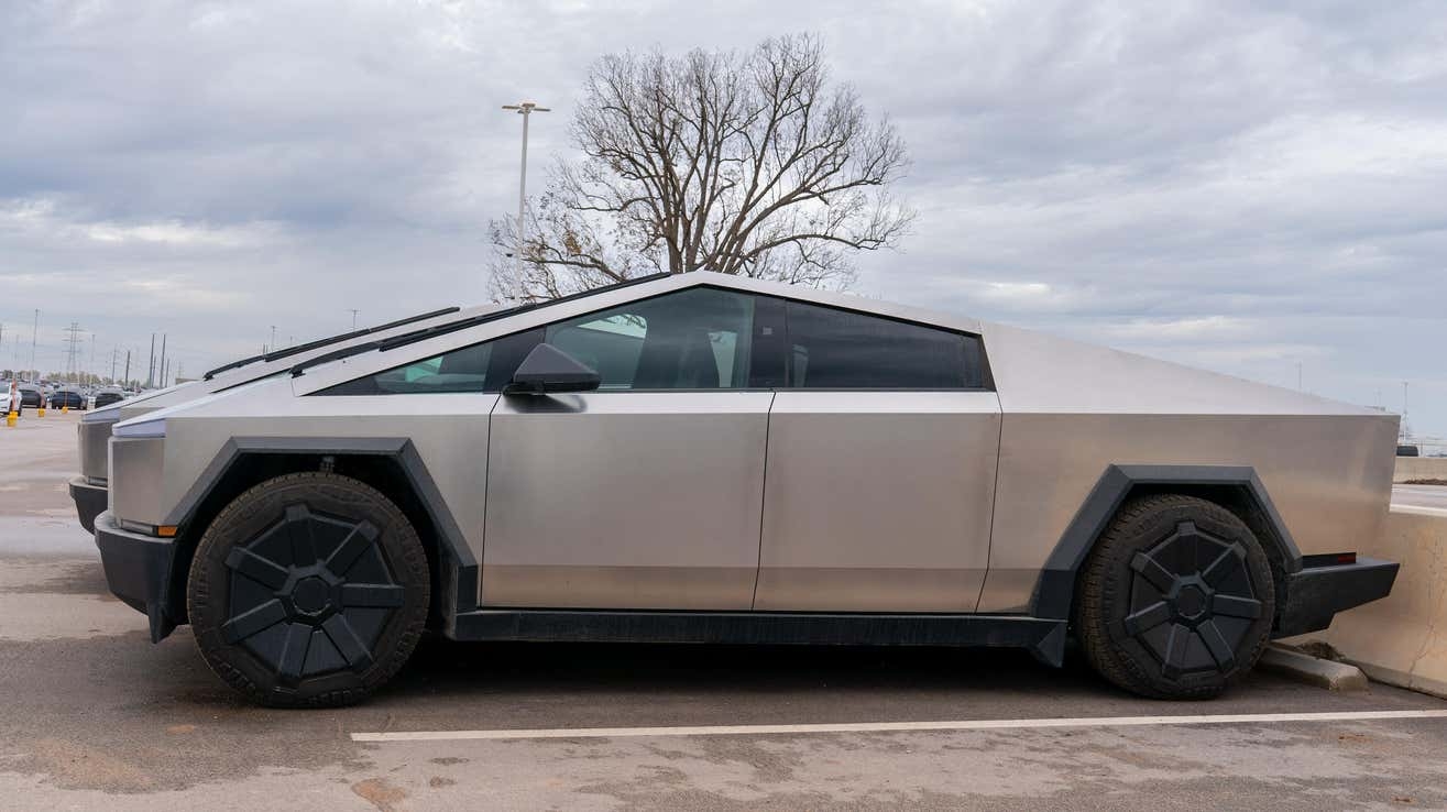 Cybertruck's Are Already Rusting Despite Being Stainless Steel