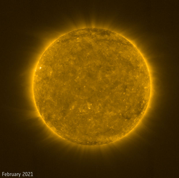 Oszałamiające zdjęcie Słońca wybuchającego ognistą wściekłością, uchwycone przez sondę kosmiczną 165165