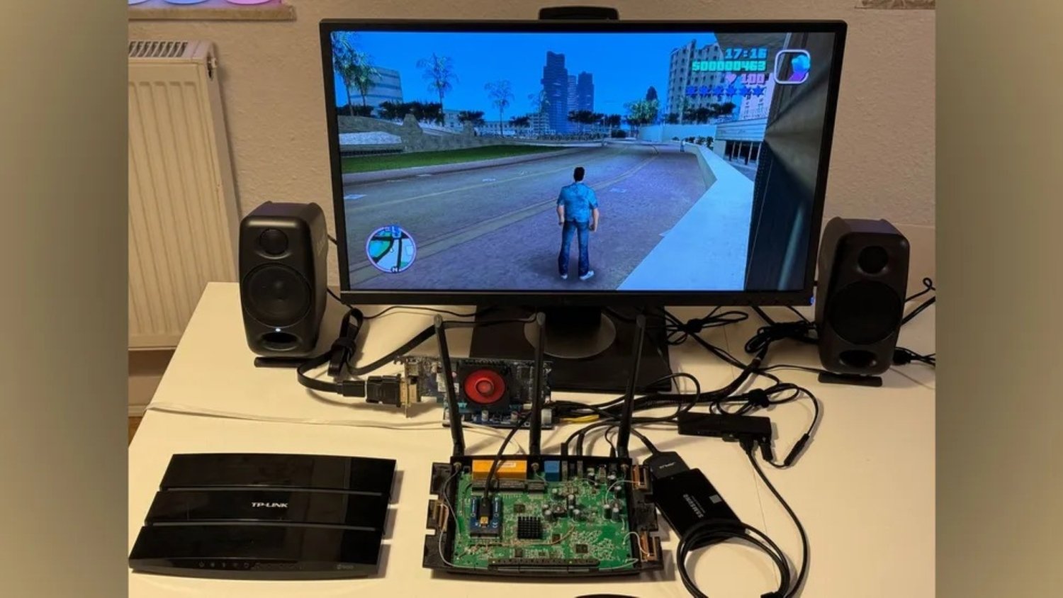 Hacker Runs GTA Vice City On His Router Using An External AMD Radeon GPU