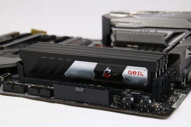 Open enlarged image GeIL Announces EVO SPEAR Phantom Gaming Edition Memory for SFF Systems 03
