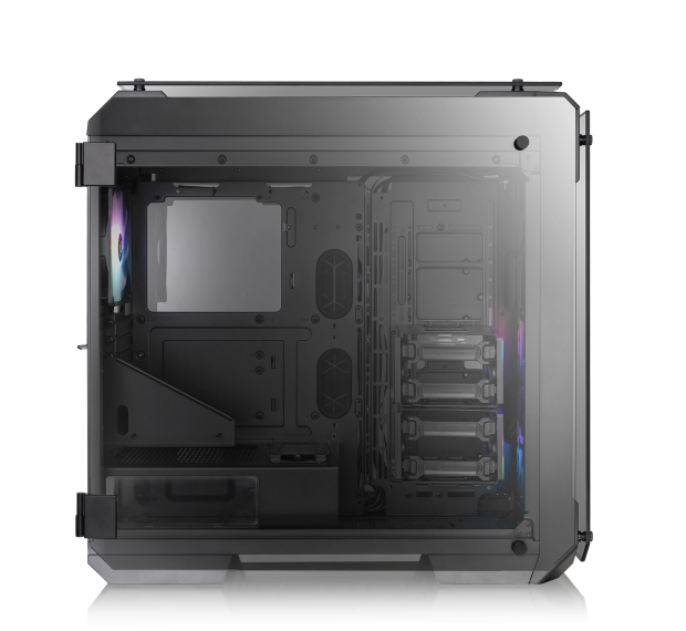 Thermaltake View 71 Tempered Glass ARGB Edition Full-Tower Chassis Now Available 03