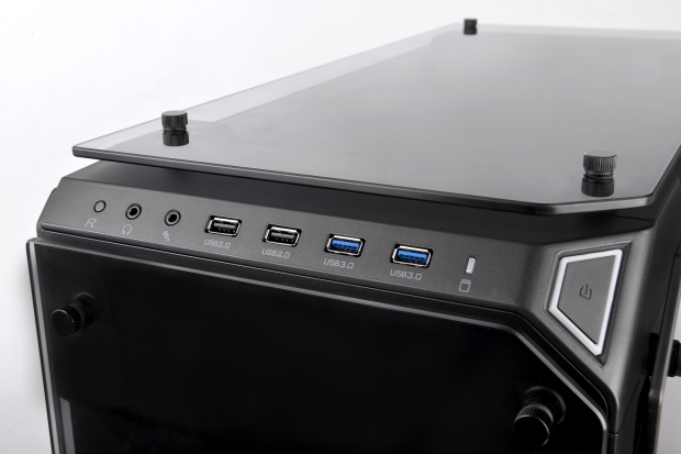 Thermaltake View 71 Tempered Glass ARGB Edition Full-Tower Chassis Now Available 04