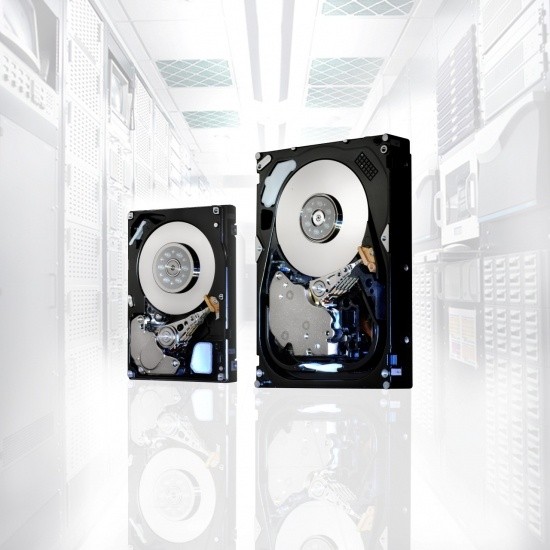 HITACHI UNLEASHES TWO BLAZING FAST DRIVES FOR THE ENTERPRISE | TweakTown.com
