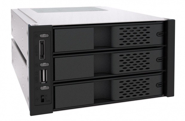 Icy Dock Releases MB973SP-B Screw-less Multibay Enclosure | TweakTown.com