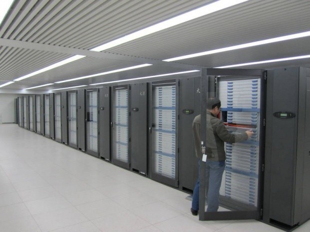 NVIDIA Tesla GPUs Power World's Fastest Supercomputer | TweakTown.com