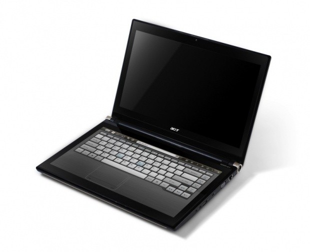 Acer Announces Iconia Touchbook Dual-Screen Tablet 02