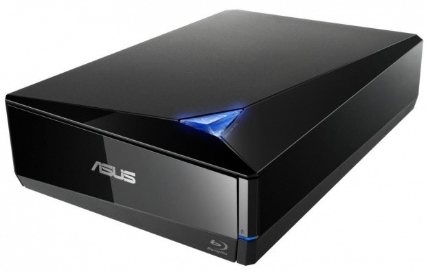 ASUS Demonstrates 3D Blu-ray Leadership with the BW-12D1S-U External Writer 02