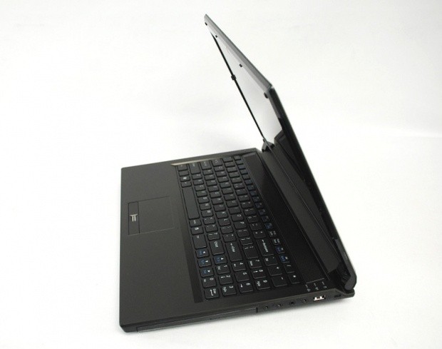 Eurocom Racer Now Available with 7 Different VGA Options 02