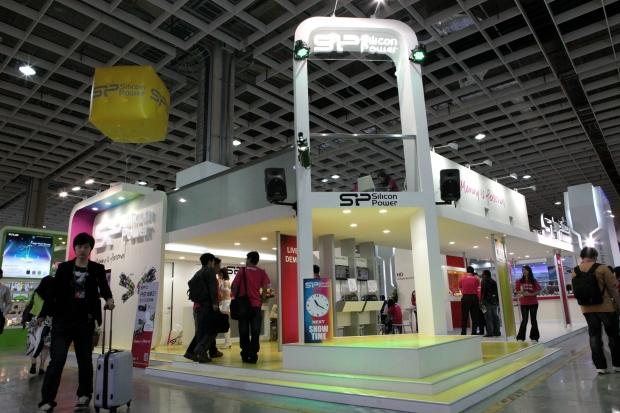 SP(Silicon Power) -The most eye-catching booth in COMPUTEX 01