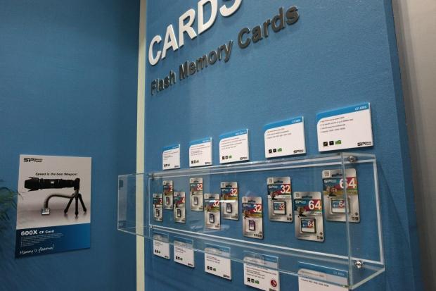 SP(Silicon Power) -The most eye-catching booth in COMPUTEX 03