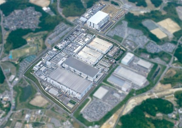 Toshiba and SanDisk Celebrate the Opening of Fab 5 300mm NAND Flash Memory Plant 02 Toshiba and SanDisk Celebrate the Opening of Fab 5 300mm NAND Flash Memory Plant 02