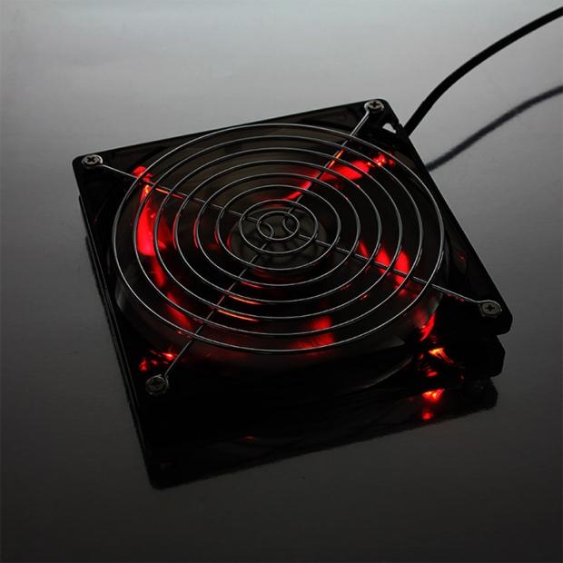 Open enlarged image Prolimatech Launches Aluminum Vortex Silver Wings 140 mm Fan 06