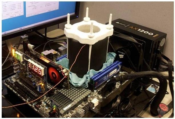 GIGABYTE X79-UD3 Motherboard with New F7 BIOS Smashes Intel X79 World Records 01 GIGABYTE X79-UD3 Motherboard with New F7 BIOS Smashes Intel X79 World Records 01